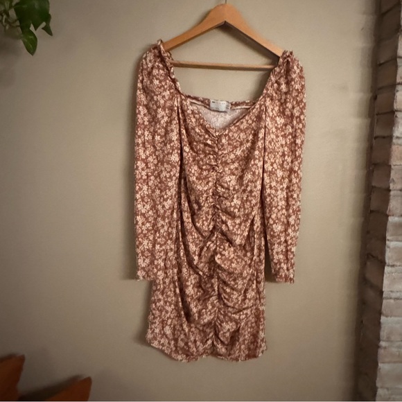 ASOS Floral Ruched Front Dress - Picture 2 of 6